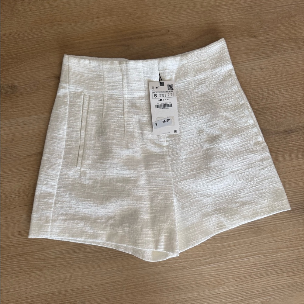 Zara Textured Elegant White Women's Shorts